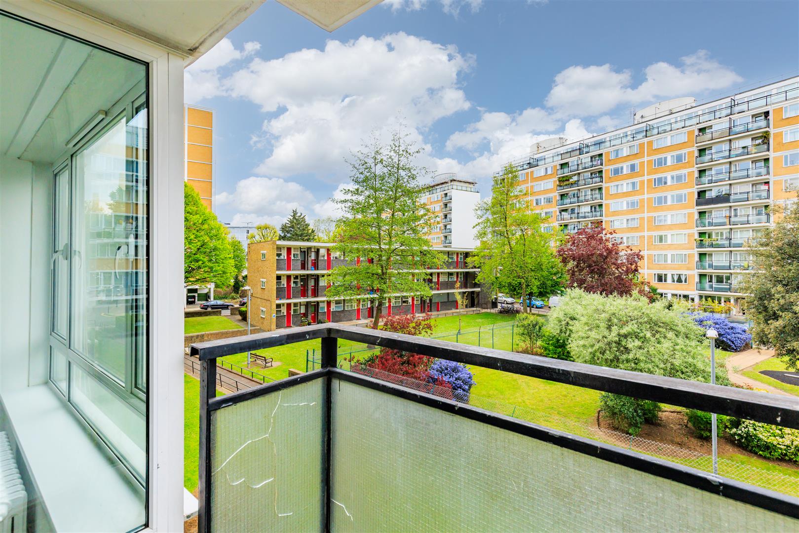 Churchill Gardens, SW1V