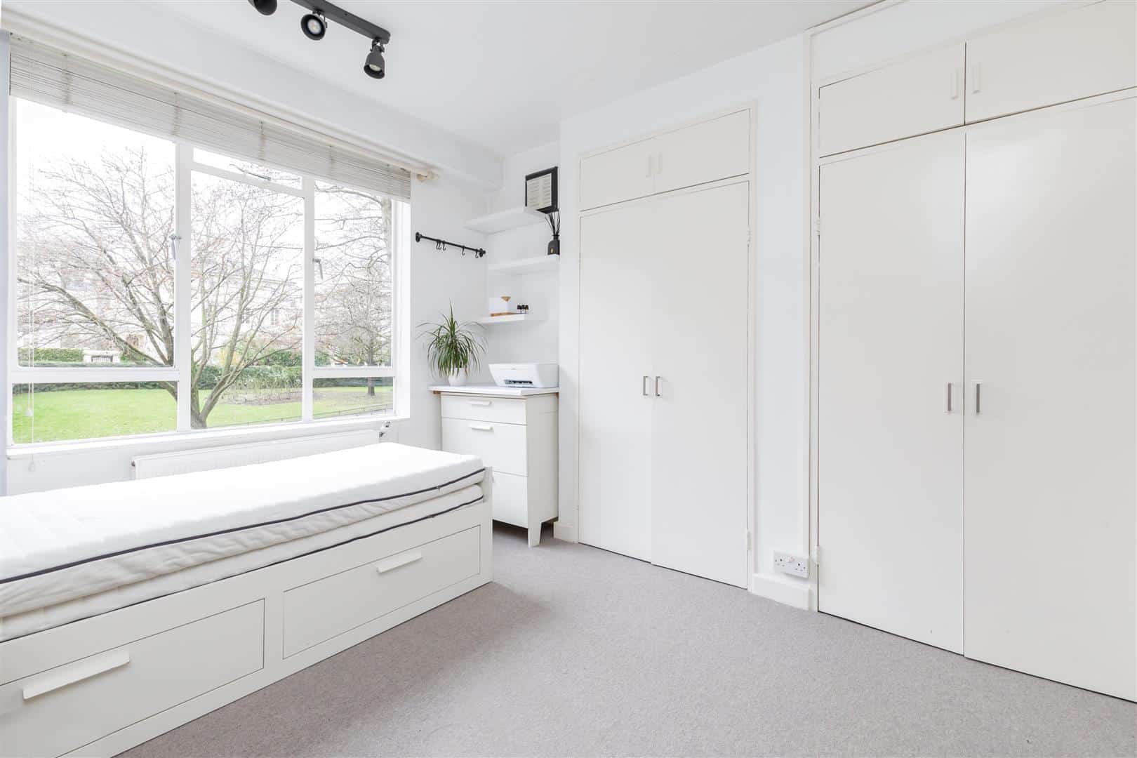 Howley Place, W2